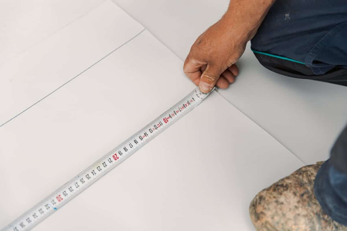Comment installer un bardage en PVC ? - Rénovation de façades